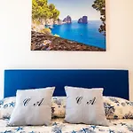 Couette-café Casa Astra 4*