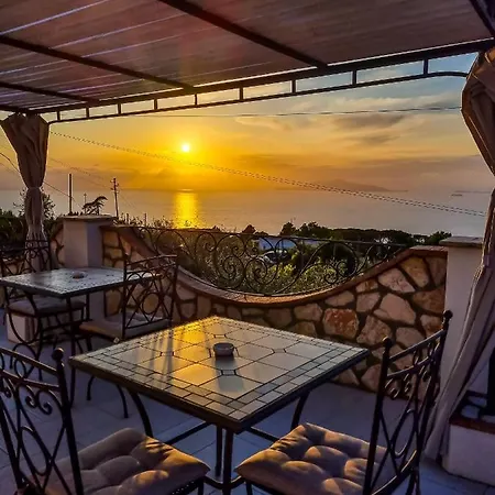 Alojamento de Acomodação e Pequeno-almoço Casa Astra Anacapri (Isola di Capri)