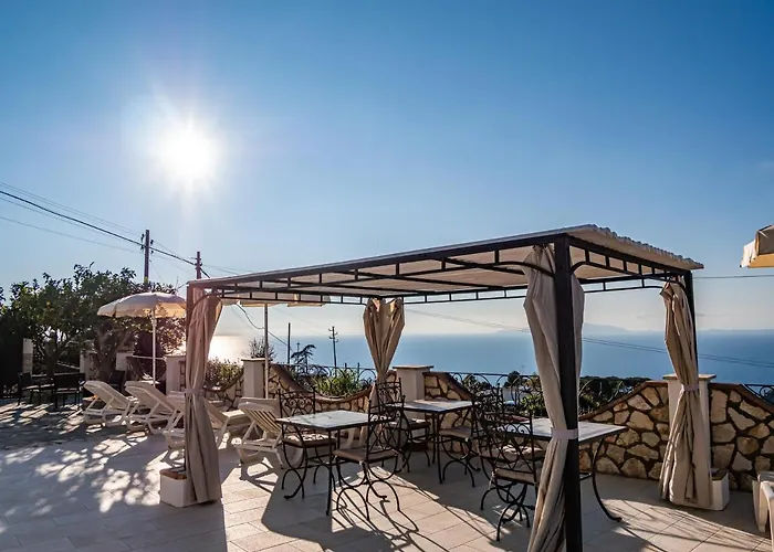 فندق مبيت وإفطار Casa Astra 4*