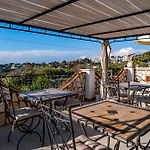Bed & Breakfast Casa Astra 4*