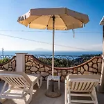 Casa Astra Bed & Breakfast 4*