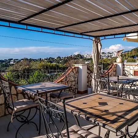 فندق مبيت وإفطار Casa Astra 4*